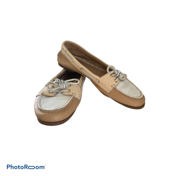 Tan/Cream Sperrys - Picture 3 of 6